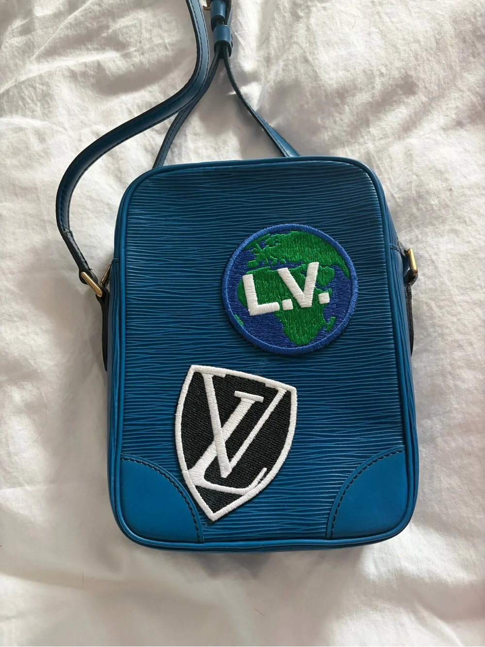Louis Vuitton Blue Epi Leather crossbody Messenger Bag with Patch Accents